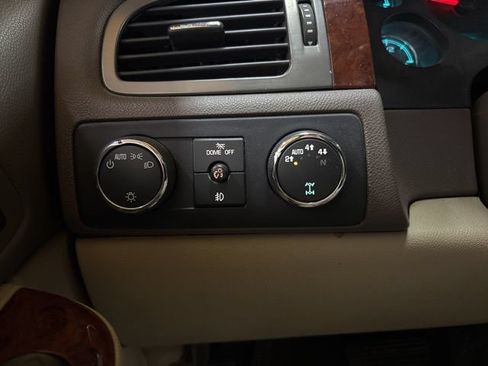 Used 2012 GMC Yukon XL SLT AWD/4WD image 47