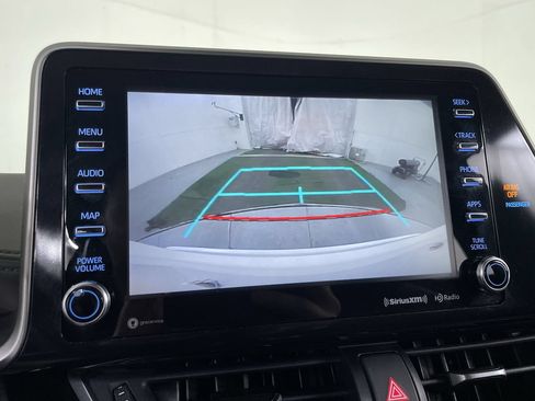 Used 2020 Toyota C-HR Limited FWD image 15