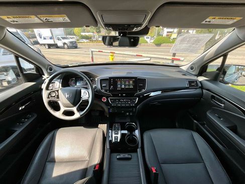 Used 2022 Honda Pilot Elite image 18