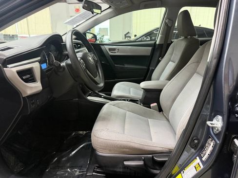 Used 2016 Toyota Corolla LE FWD image 11