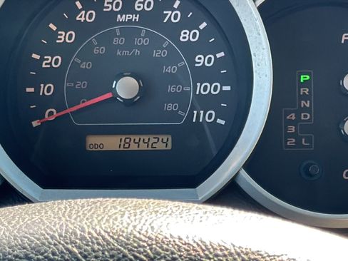 Used 2008 Toyota 4Runner SR5 RWD image 29