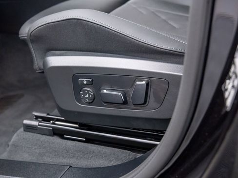 New 2025 BMW X3 xDrive30i w/ Premium Package image 15