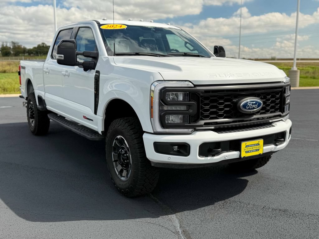 Used 2024 Ford F250 Lariat w/ Lariat Ultimate Package AWD/4WD image 4