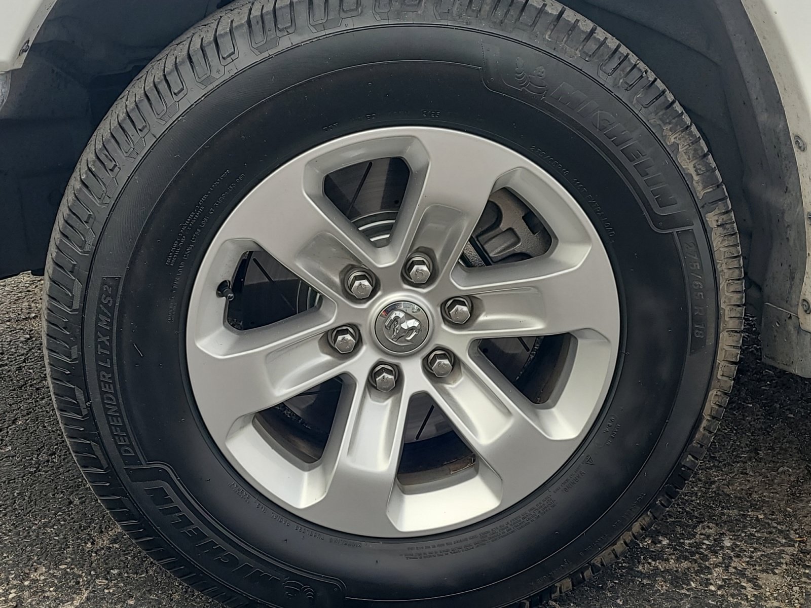 Used 2020 RAM 1500 Laramie AWD/4WD image 11