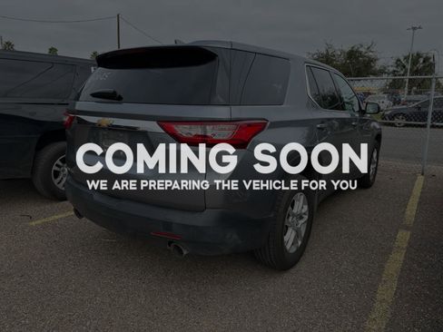 Used 2020 Chevrolet Traverse LS image 3