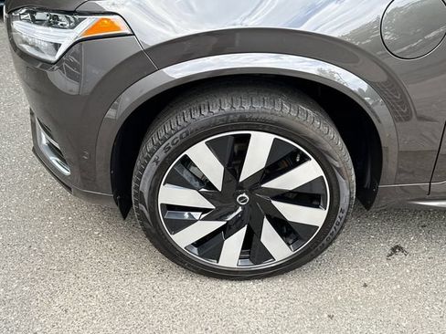Certified 2024 Volvo XC90 T8 Plus w/ Protection Package AWD/4WD image 8