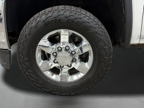 Used 2017 GMC Sierra 2500 SLT AWD/4WD image 28