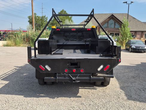 Used 2016 Ford F550 4x4 Regular Cab Super Duty image 4