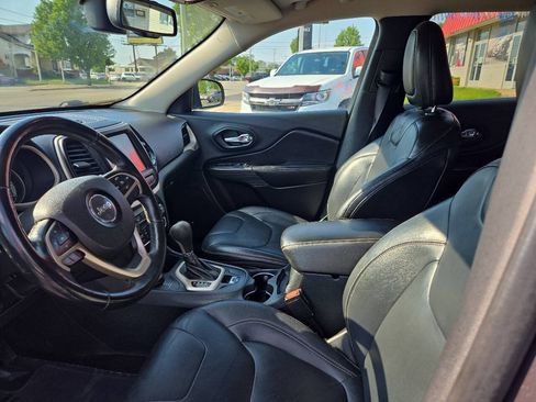 Used 2015 Jeep Cherokee Limited AWD/4WD image 9