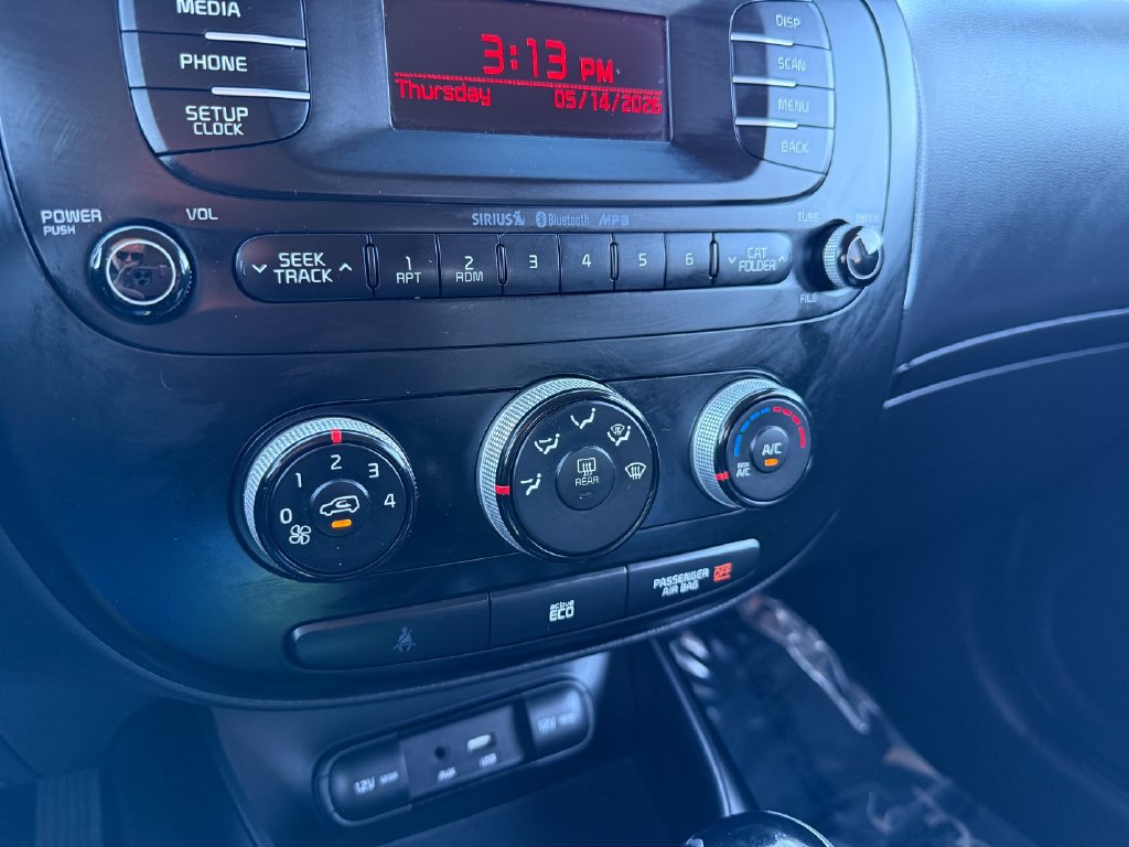 Used 2016 Kia Soul FWD image 27