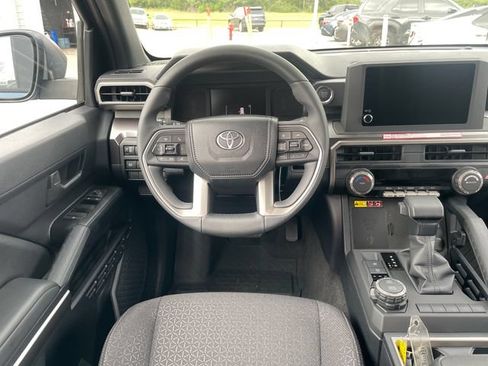 New 2026 Toyota 4Runner SR5 AWD/4WD image 13