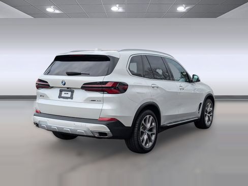 Used 2024 BMW X5 xDrive40i image 9