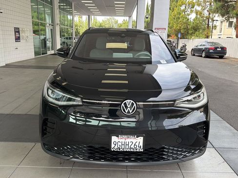 Certified 2023 Volkswagen ID.4 Pro S AWD/4WD image 8