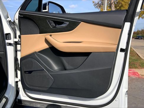 Used 2020 Audi Q7 2.0T Premium Plus w/ Premium Plus Package image 22