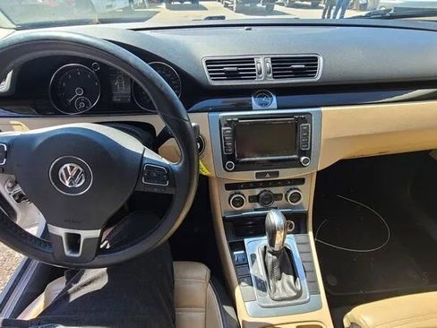 Used 2013 Volkswagen CC Lux FWD image 5