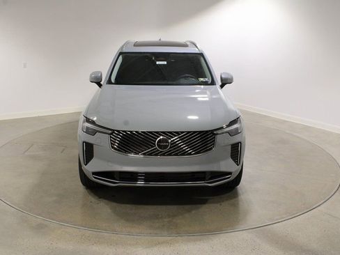 New 2026 Volvo XC90 T8 Plus w/ Protection Package Premier AWD/4WD image 2
