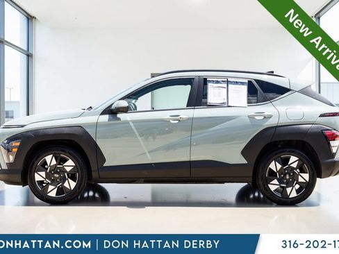 Used 2025 Hyundai Kona SEL FWD image 2