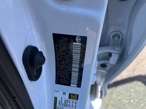 Used 2025 Toyota Corolla LE FWD image 24