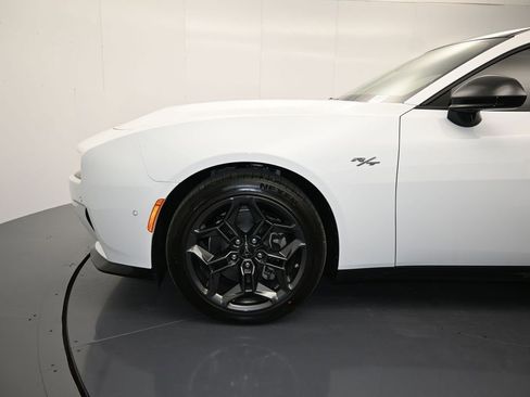 New 2026 Dodge Charger R/T AWD/4WD image 9