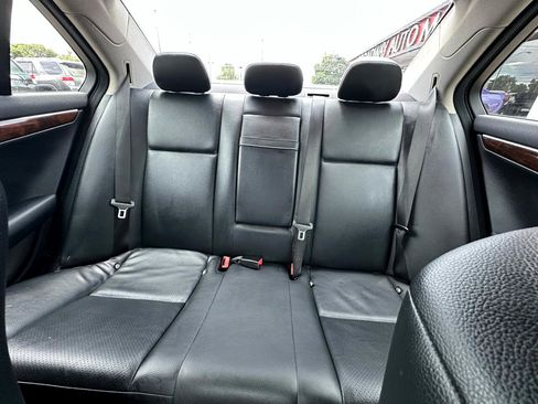 Used 2009 Mercedes-Benz C 300 Sport image 20