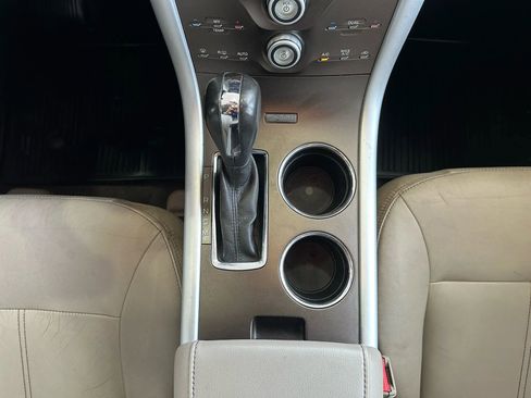 Used 2012 Ford Edge SEL image 18