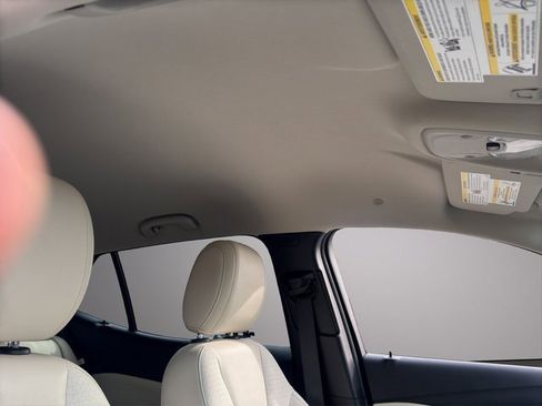 Used 2021 Buick Encore GX Preferred image 24