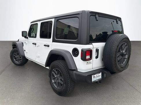 Used 2024 Jeep Wrangler Unlimited Sport AWD/4WD image 6