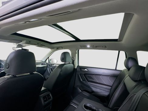 Used 2024 Volkswagen Tiguan SE FWD image 26