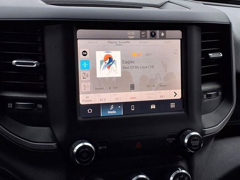 Used 2024 RAM 2500 Tradesman w/ Chrome Appearance Group image 6