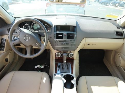 Used 2011 Mercedes-Benz C 300 Sedan image 8