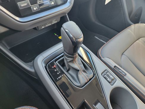 New 2026 Subaru Crosstrek 2.5i Limited w/ Crosstrek Mirror Package image 19
