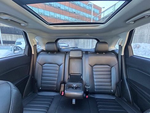 Used 2022 Ford Edge SEL w/ Convenience Package image 21