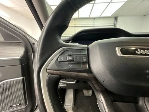 Used 2021 Jeep Grand Cherokee L Limited AWD/4WD image 18