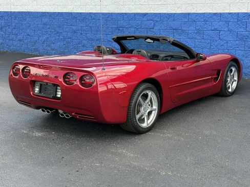 Used 2002 Chevrolet Corvette Convertible w/ Preferred Equipment Group2 RWD image 11