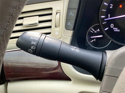 Used 2015 INFINITI Q70 3.7 image 22