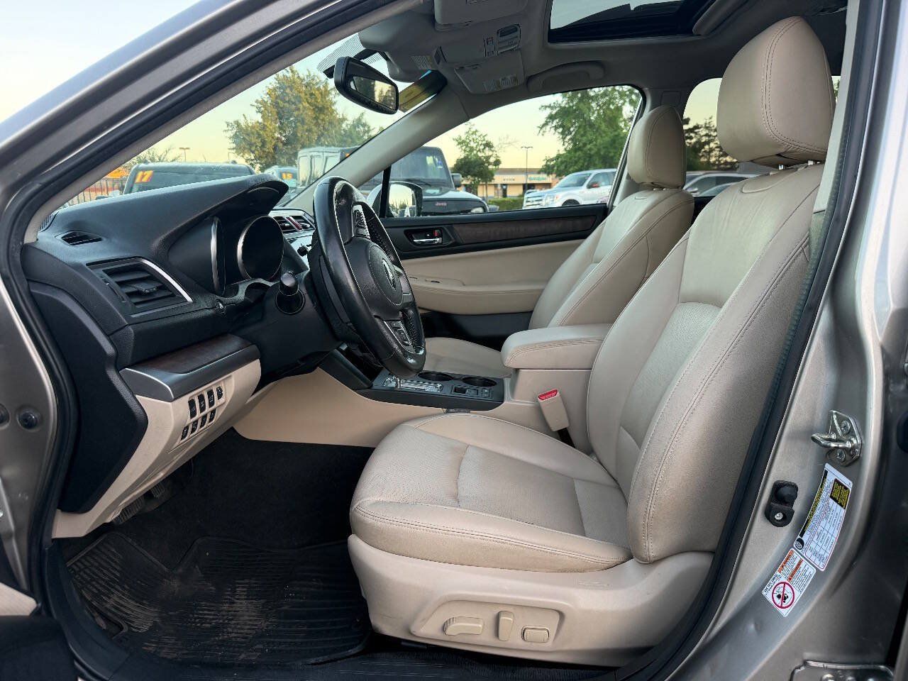 Used 2016 Subaru Outback 2.5i Limited AWD/4WD image 10