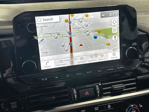 Used 2025 Nissan Pathfinder SL FWD image 21