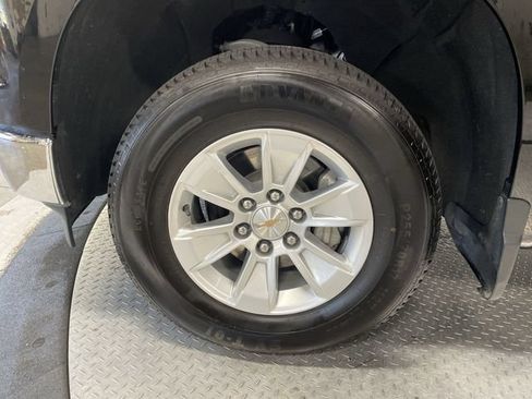 Certified 2025 Chevrolet Silverado 1500 LT AWD/4WD image 12
