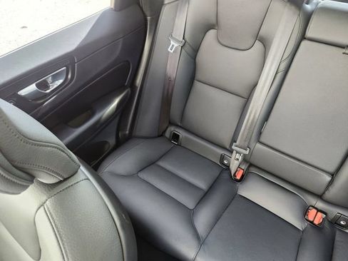 Certified 2025 Volvo XC60 B5 Plus AWD/4WD image 15
