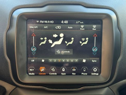 Used 2021 Jeep Renegade Trailhawk w/ Sun & Sound Group image 15