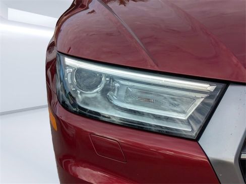 Used 2018 Audi Q5 2.0T Premium w/ Convenience Package image 10