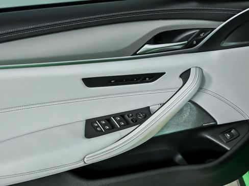 Used 2021 BMW M5 w/ Competition Package image 18