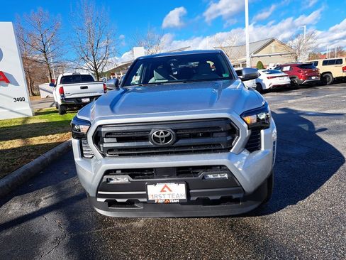 New 2026 Toyota Tacoma SR5 image 3