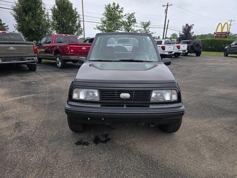 Used 1993 Geo Tracker 4WD 2-Door image 8