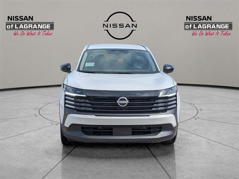 New 2026 Nissan Kicks SV image 2