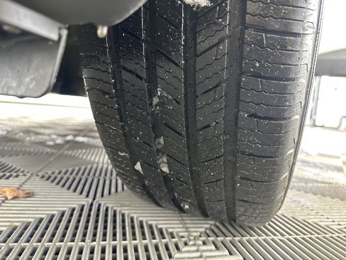 Certified 2021 Kia Seltos EX image 12