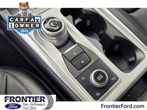 Used 2024 Ford Explorer XLT w/ Equipment Group 202A image 26