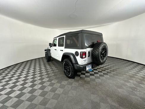 Used 2023 Jeep Wrangler Unlimited w/ Cold Weather Group AWD/4WD image 9