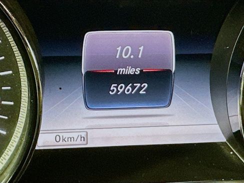 Used 2018 Mercedes-Benz E 300 image 12