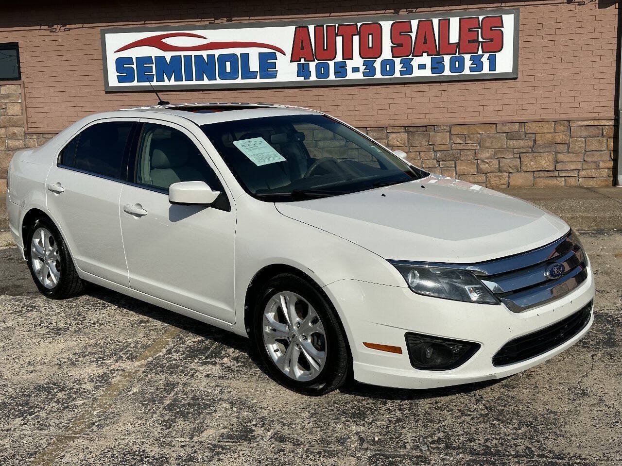 Used 2012 Ford Fusion SE FWD image 2
